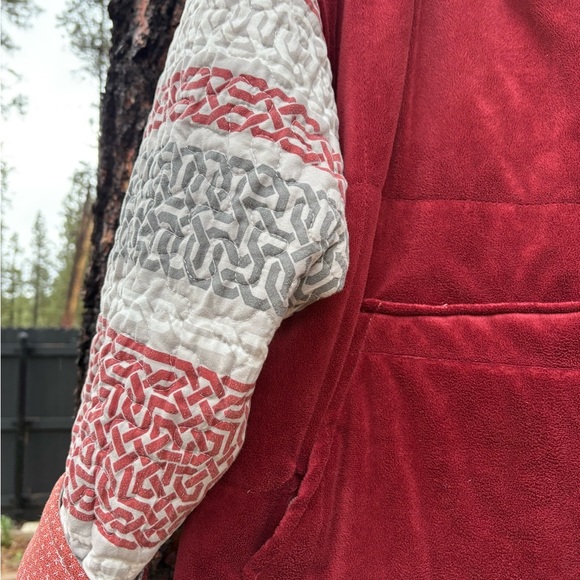 Vintage Women’s Medium Cozy Rust and Gray Women's Hoodie - Picture 9 of 9